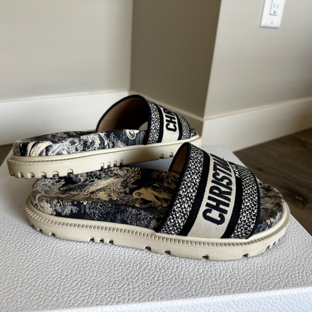 Dior slides - Picture 4 of 6